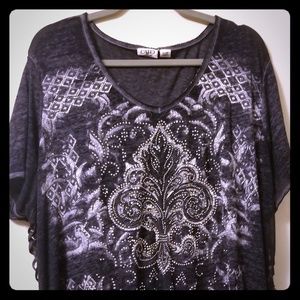 Cato 26/28 embellished Tee